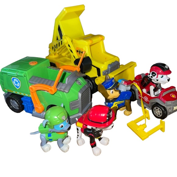 Paw Patrol Lot of Vehicles And Figuires 9 Figuires 7 Vehicles EUC Paw Patrol Toy - Picture 8 of 9